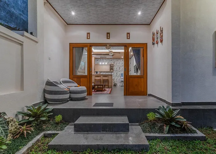 Junna House Ubud 3* 帕洋安