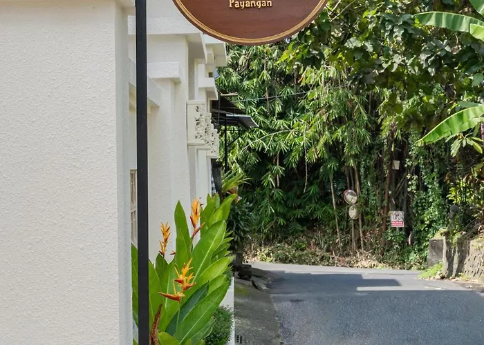 Junna House Ubud ベッド・アンド・ブレックファスト 3*